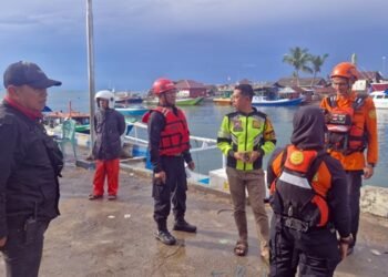 Pemancing Hilang di Pantai Tanjung Bayur, Tim Sisir Laut Balikpapan Kaltim