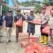 Ratusan Nasi Bungkus dan Sembako Disalurkan untuk Korban Banjir di Gunung Telihan dan Kanaan Bontang
