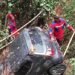 Stir Mobil Tiba-Tiba Mati, Minibus Terjun ke Jurang di Tenggarong Seberang, Kukar