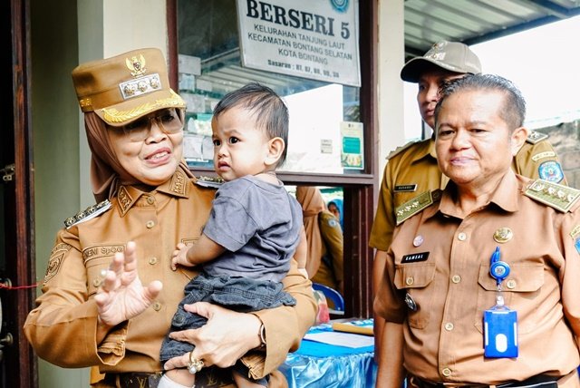 Soal Autisme di Bontang, Wali Kota Neni: Jangan Langsung Salahkan Industri Angka Stunting di Bontang Sisa 1.523 Anak Tren Stunting di Bontang Menurun, Wali Kota Neni Minta Tak Puas Diri Gerakan Timbang Balita Serentak di Bontang, Menuju Kota Zero Stunting