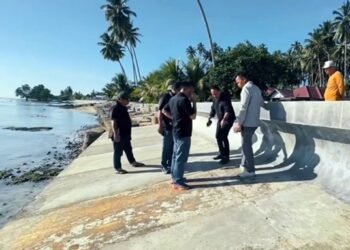 Pansus DPRD Kaltim Tinjau Proyek Pengamanan Pantai Biduk-Biduk, Rp20 Miliar untuk Redam Abrasi