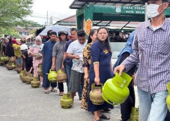 Gas Melon Rp19 Ribu, Warga Balikpapan Serbu Pasar Murah Jelang Iduladha