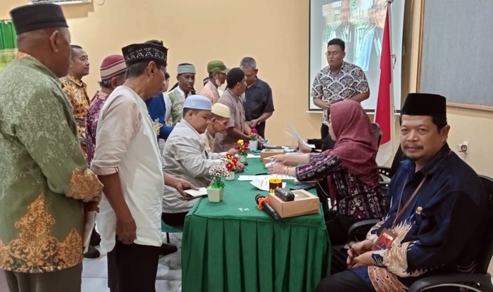 Kuota Umrah Gratis Kaltim Anjlok Drastis, Kini Tinggal 14 Orang Program Umrah Gratis Pemprov Kaltim, 33 Marbot Masjid di Bontang Berangkat 11 September