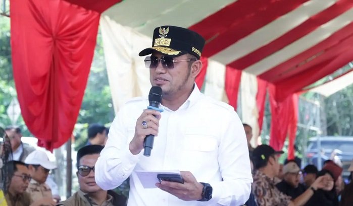 Tak Ada Alasan Putus Sekolah! Pemkot Bontang dan Pemprov Kaltim Gratiskan Pendidikan Safari 778 Kilometer Gubernur Kaltim ke Bontang, Kutim, dan Berau: Dari Umrah Gratis hingga Jalan Rusak dan MTQ