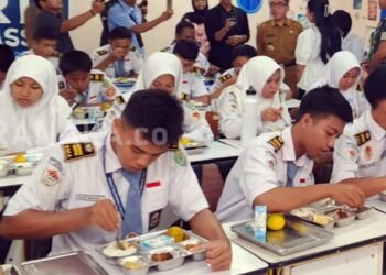 Makan Bergizi Gratis Kaltim Libatkan 4.260 Petugas, Ini Hasil Evaluasinya Kutim Siapkan 42 Titik Layanan Makan Bergizi Gratis