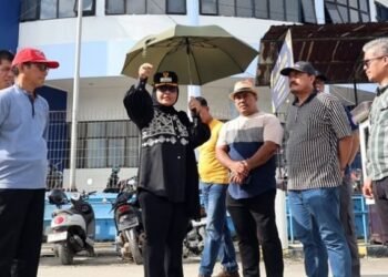 Sidak Akhir Pekan, Wali Kota Bontang Soroti Kebersihan Pelabuhan dan Masjid Terapung
