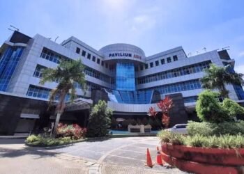 Dugaan Malpraktik RSUD AWS Samarinda, Kawat Putus dan Ring Nyangkut di Jantung Pemprov Kaltim: Dewan Pengawas Rumah Sakit Tidak Harus dari Dalam Daerah Tak Lagi Jauh Berobat, RSUD AWS Samarinda Buka Akses Transplantasi Ginjal untuk Warga Kaltim