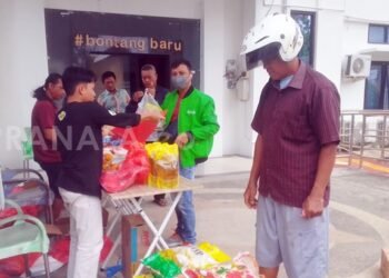 Bontang Baru Gelar Gerakan Pangan Murah, Ratusan Warga Serbu 300 Paket Sembako