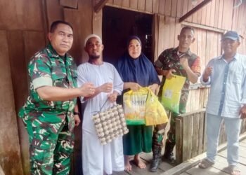 TNI Turun Langsung ke Warga, Kodim 0908/Bontang Salurkan Sembako ke Masyarakat Kurang Mampu