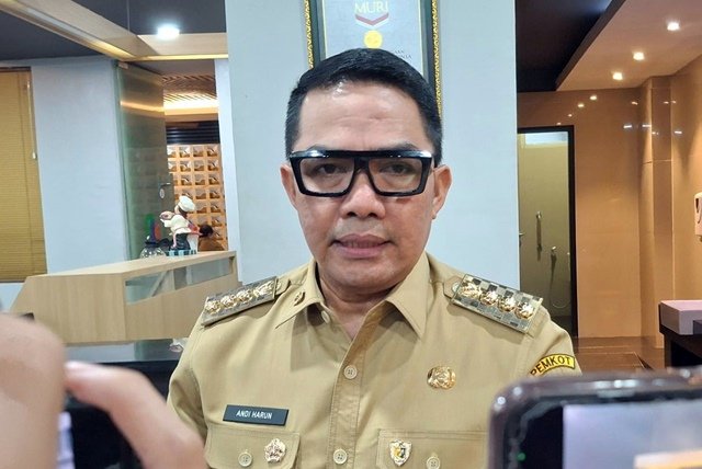 49 Ribu Peserta JKN Dialihkan, Samarinda Protes Kebijakan Pemprov Kaltim Kasus Korupsi Kredit BPR Terungkap, Wali Kota Samarinda Tegaskan Pembenahan Tata Kelola