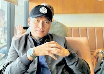 Guru PPPK Paruh Waktu Pangkep Nunggak Gaji 3 Bulan, Terancam Tak Bisa Lebaran Desa Tompobulu Pusat Posko SAR ATR 42-500, DPRD Pangkep Soroti Minimnya Akses Internet