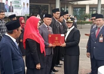 Lebih 20 Tahun Mengabdi, 23 ASN Kemenag Bontang Dapat Tanda Kehormatan