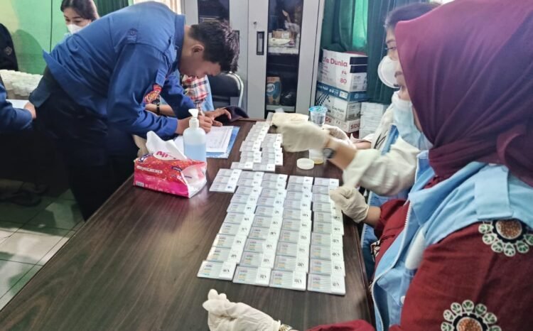 Tes Urine Mendadak Disdamkartan Bontang, 69 Petugas Outsourcing Dinyatakan Bersih Narkoba