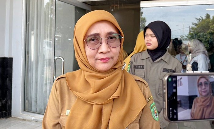 Pemprov Kaltim Alihkan 24 Ribu Peserta BPJS, Kutim Butuh Rp6,5 Miliar JKN Kutim 2026 Tetap Rp44 Miliar, Verifikasi Penerima Diperketat Dampak Aktivitas Truk Semen di Sekerat, Diskes Kutim Telusuri Data ISPA dan Stunting