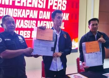 Diduga Ilegal, Ratusan Kayu Bengkirai Digagalkan di Jalan Poros Bontang–Samarinda