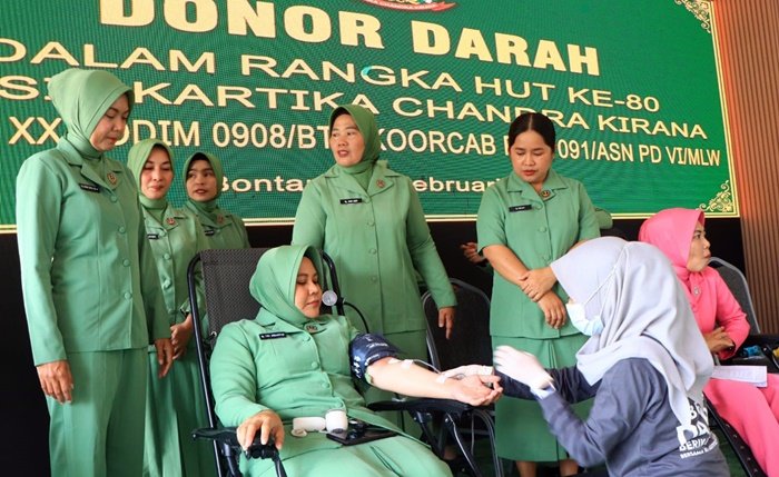 Sambut HUT Ke-80 Persit KCK, Kodim 0908 Bontang Gelar Donor Darah
