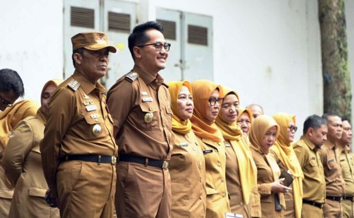 23 Pejabat Kutim Lolos Seleksi Administrasi, Berebut 4 Kursi Kepala Dinas THR Pegawai di Penajam Paser Utara Capai Rp54,8 Miliar, Ini Rinciannya