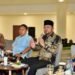 Tekanan Demo Menguat, Gubernur Rudy Mas’ud Siap Hadapi Hak Angket DPRD Kaltim Demo 214 Kaltim Memanas, Gubernur Rudy Mas'ud Pilih Tidak Temui Massa